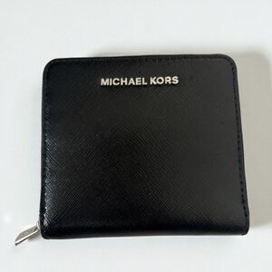 Michael Kors Jet Set Saffiano Leather Card Case Wallet, Black And Silver Compact